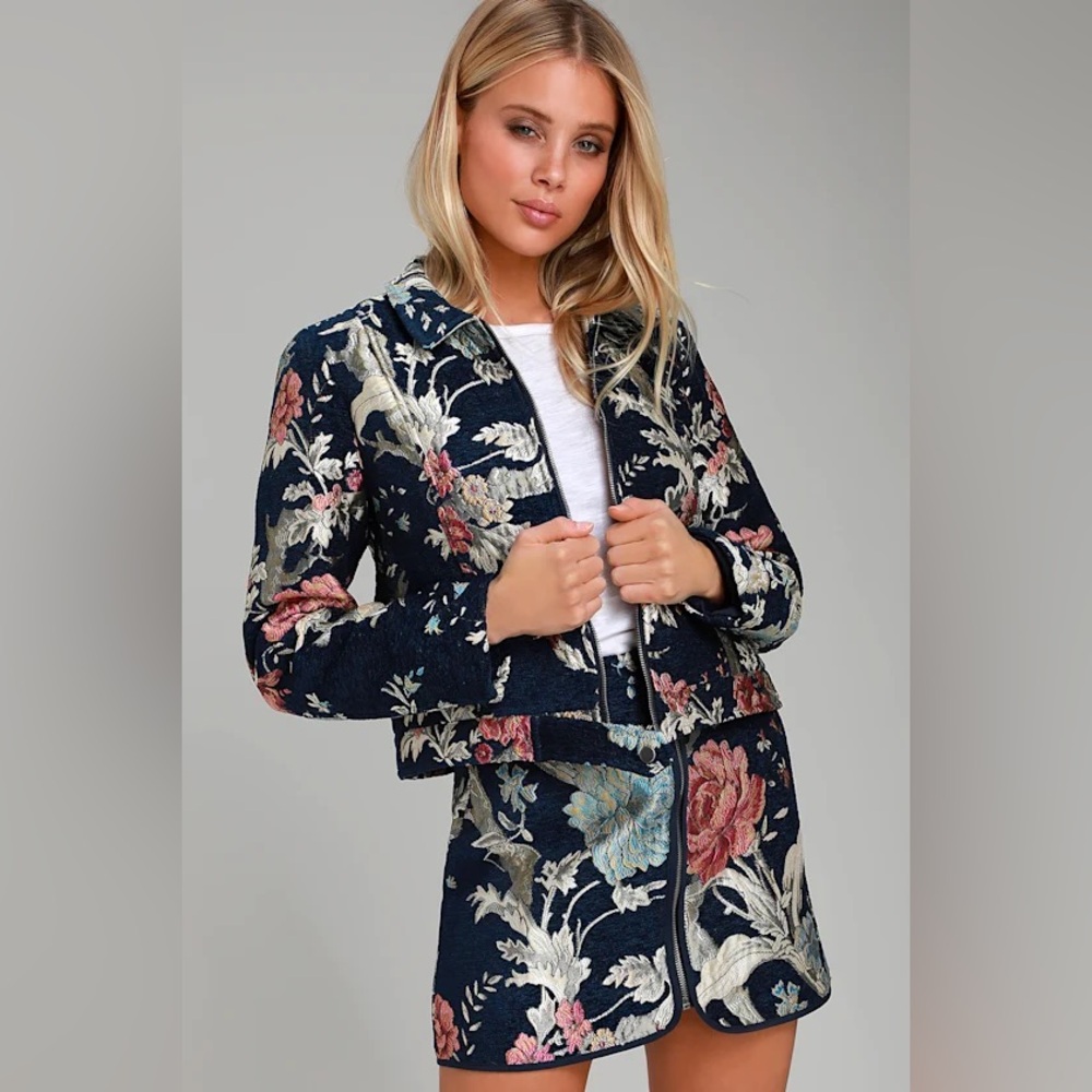 Jack by BB Dakota Betty Floral Brocade Navy Blue Bomber Jacket Size M NWT